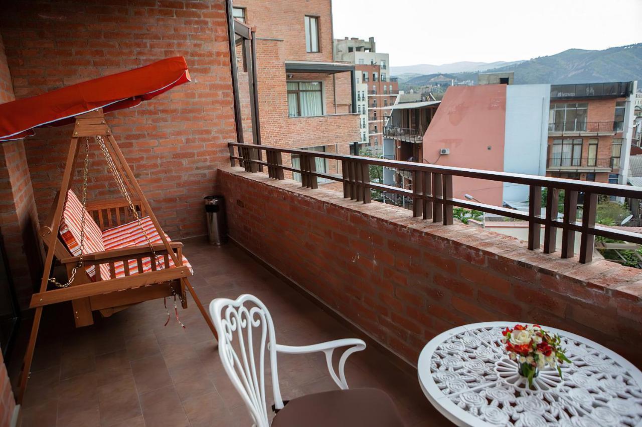 Reikartz Avlabari Tbilisi Hotel Exterior foto