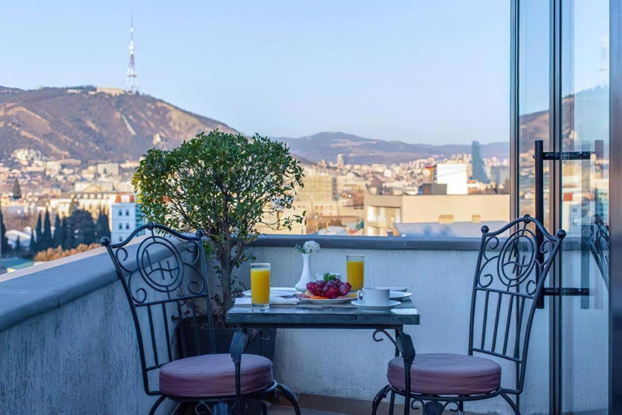 Reikartz Avlabari Tbilisi Hotel Exterior foto